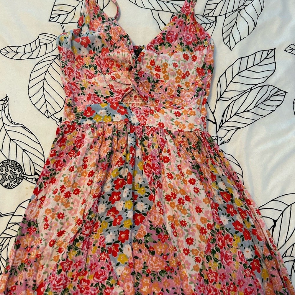 Angie Floral Midi Dress - Size Medium